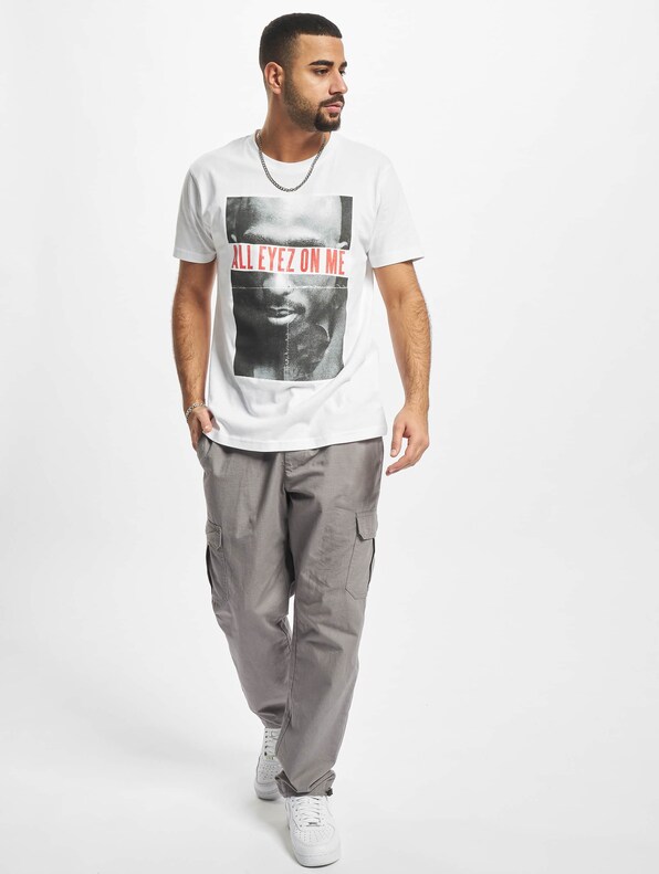 2PAC All Eyez On Me-4