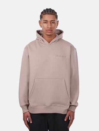 REGULAR FIT 