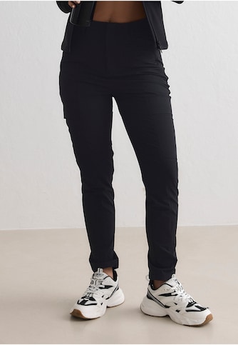 Straight Leg Cargo Pants