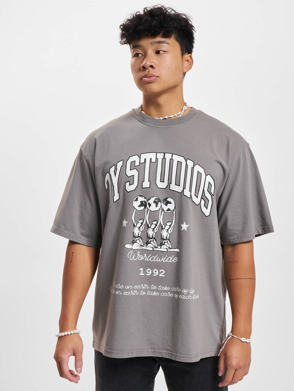 2Y Globus Oversize Tee-2