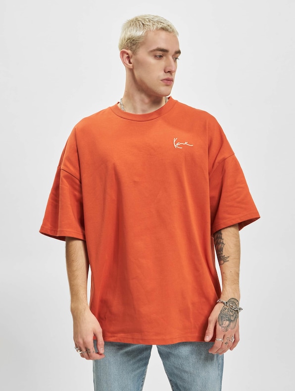 KM224-001-2 KK Chest Signature Heavy Jersey OS Tee-2
