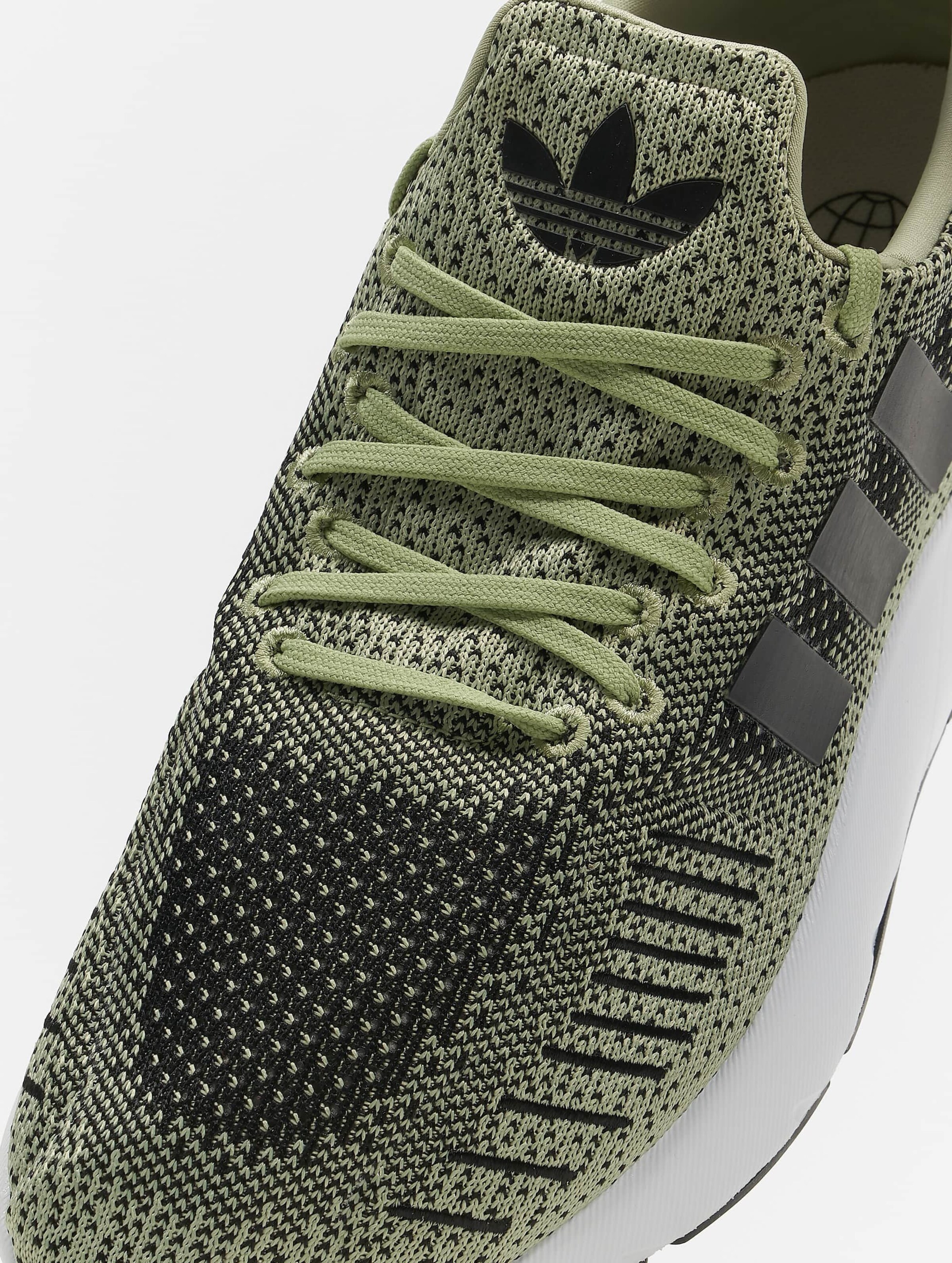 Olive green cheap adidas swift run