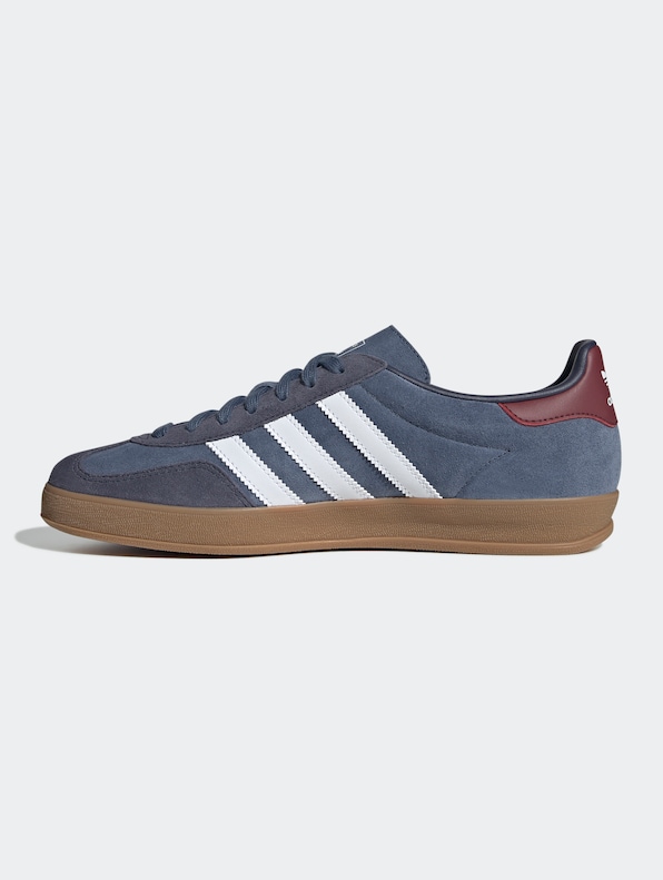 Gazelle Indoor -1