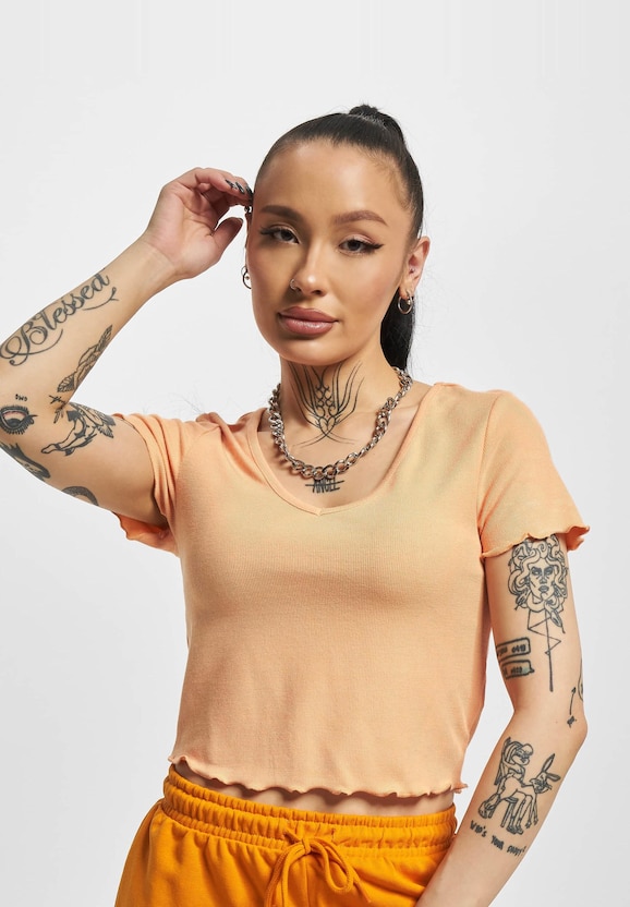 Kika V Neck Crop-4