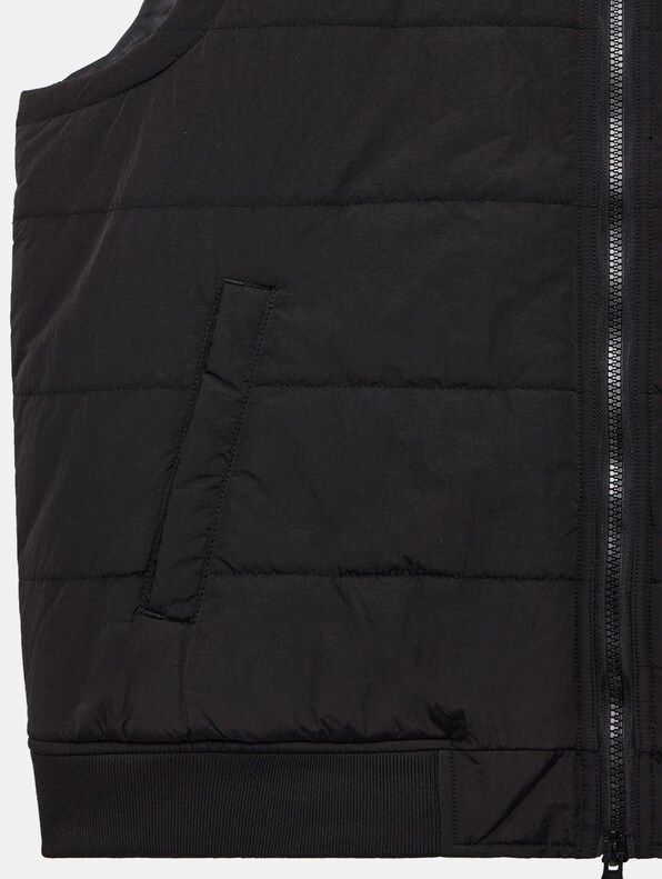 Weekend Offender SAHARUN LIGHTWEIGHT QUILTED GILET VEST-5