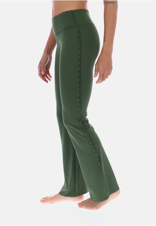 COMFORT STRETCH FLARE YOGA PANTS-2