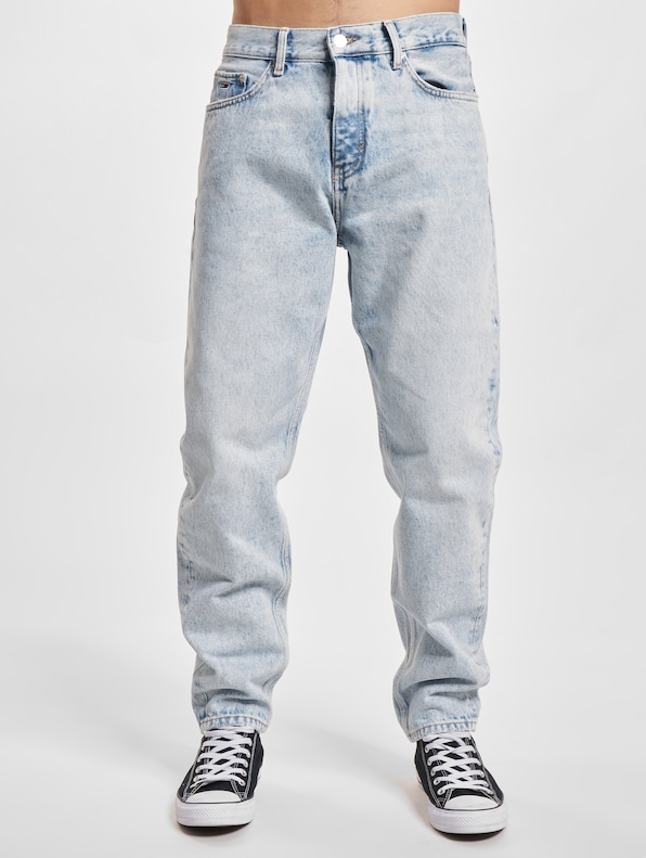 Tommy Jeans Isaac Relaxed Tapered Fit Jeans | DEFSHOP | 90973