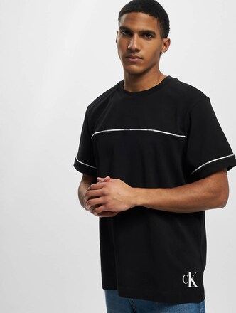 Calvin Klein Boxy Fit T-Shirt