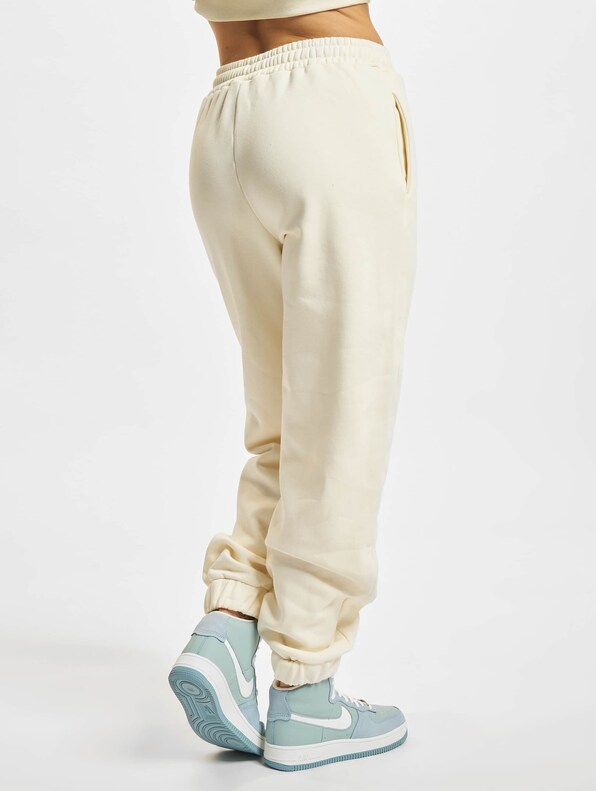 Ladies Essential Sweat-1