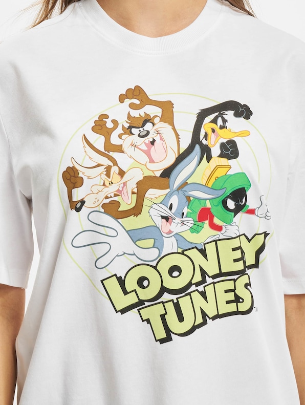 Looney Tunes Oversize-3