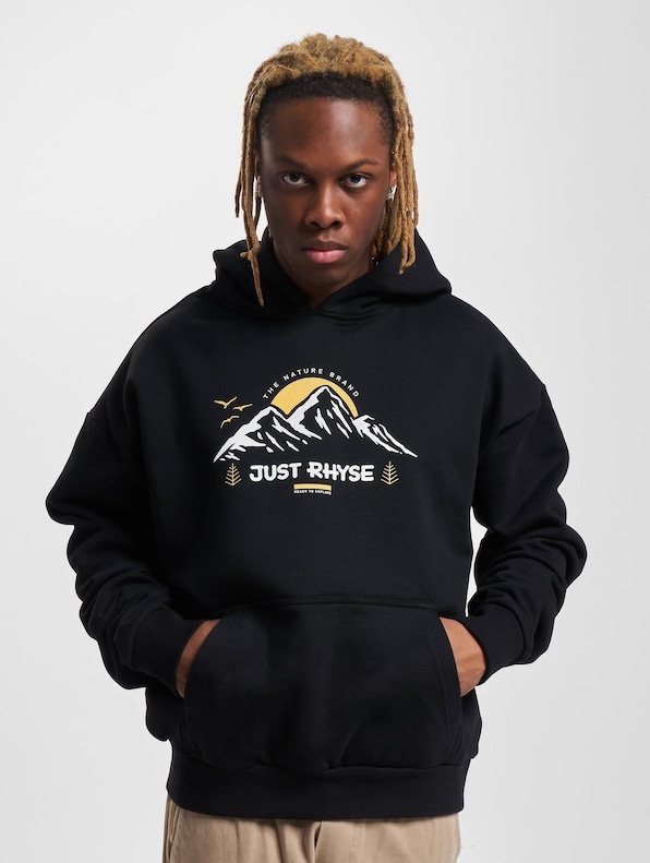 MountainExplorer-2