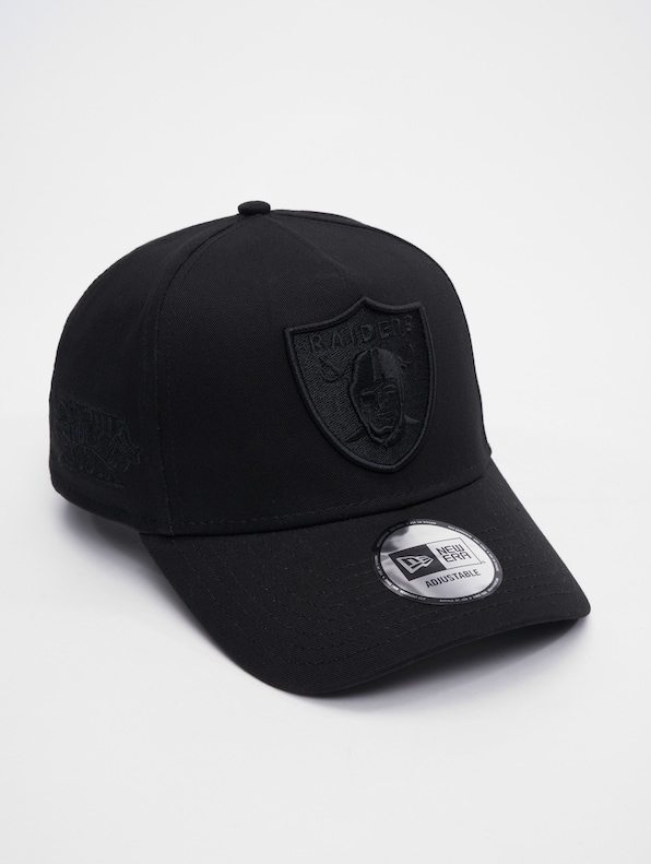 New Era Monochrome 940 Eframe Las Vegas Raiders Snapback Caps-1