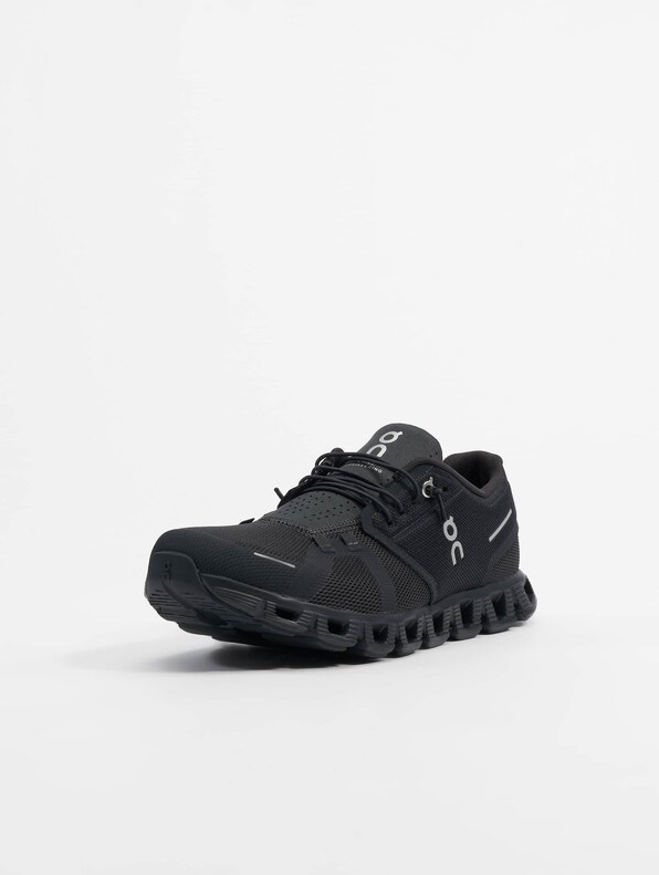 ON Running Cloud 5 M Sneaker-2