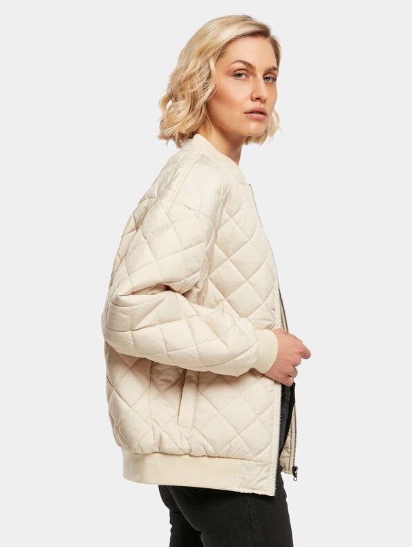 Ladies Oversized Diamond Quilted-3