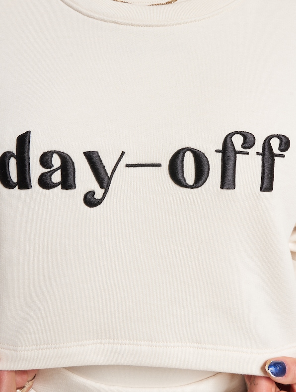 Day Off Logo Crop-3