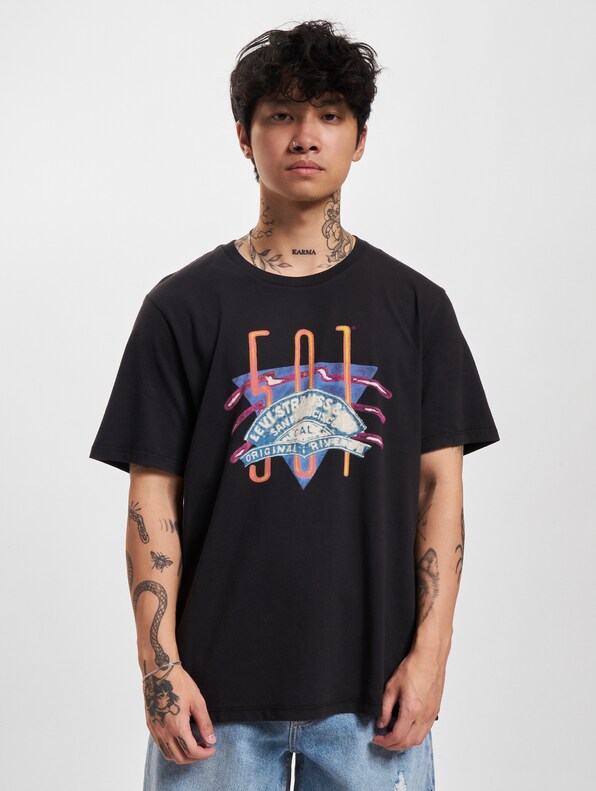 Levis Graphic T-Shirt-2