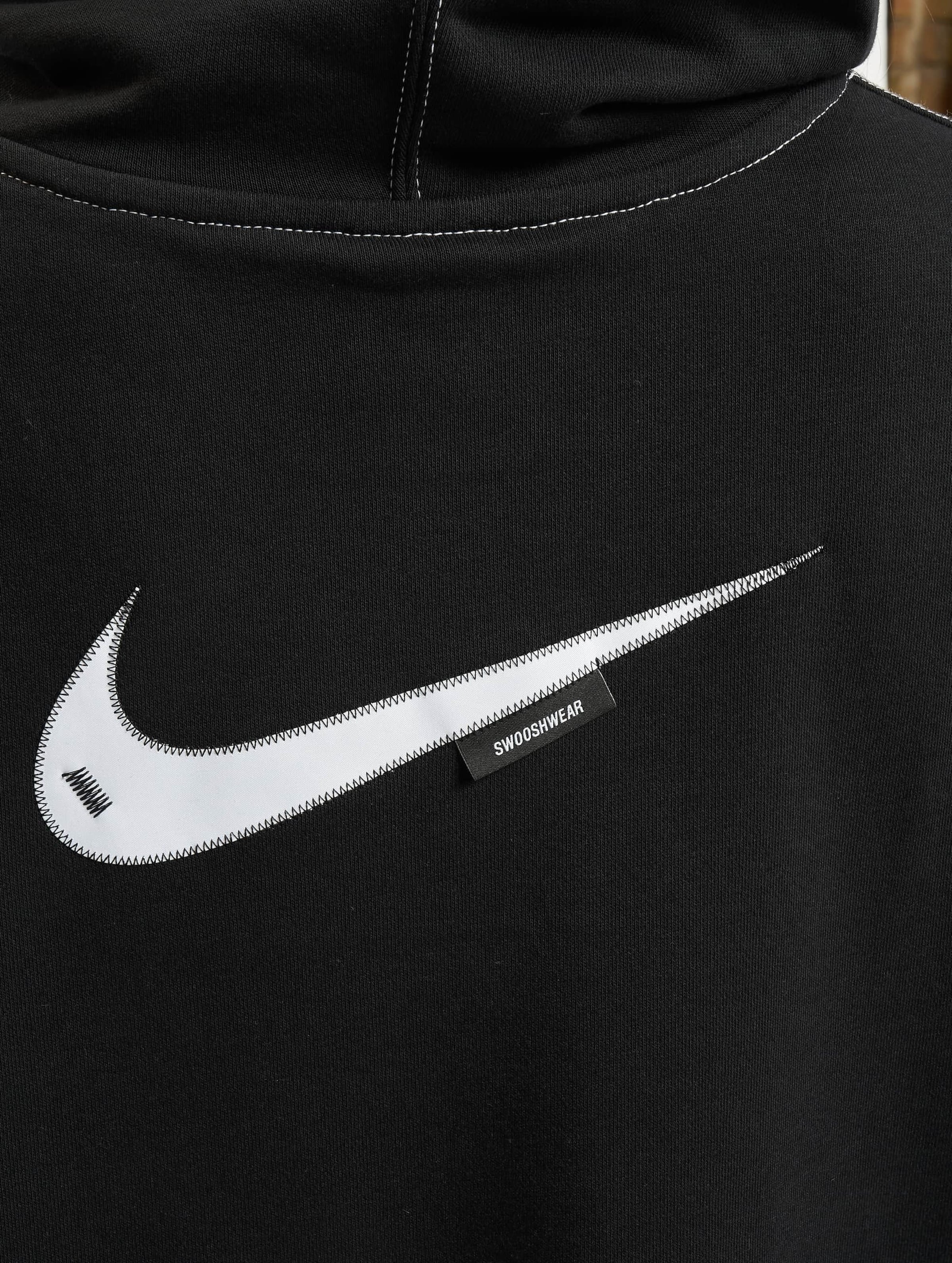 Nike swoosh on tour best sale 2020 hoodie