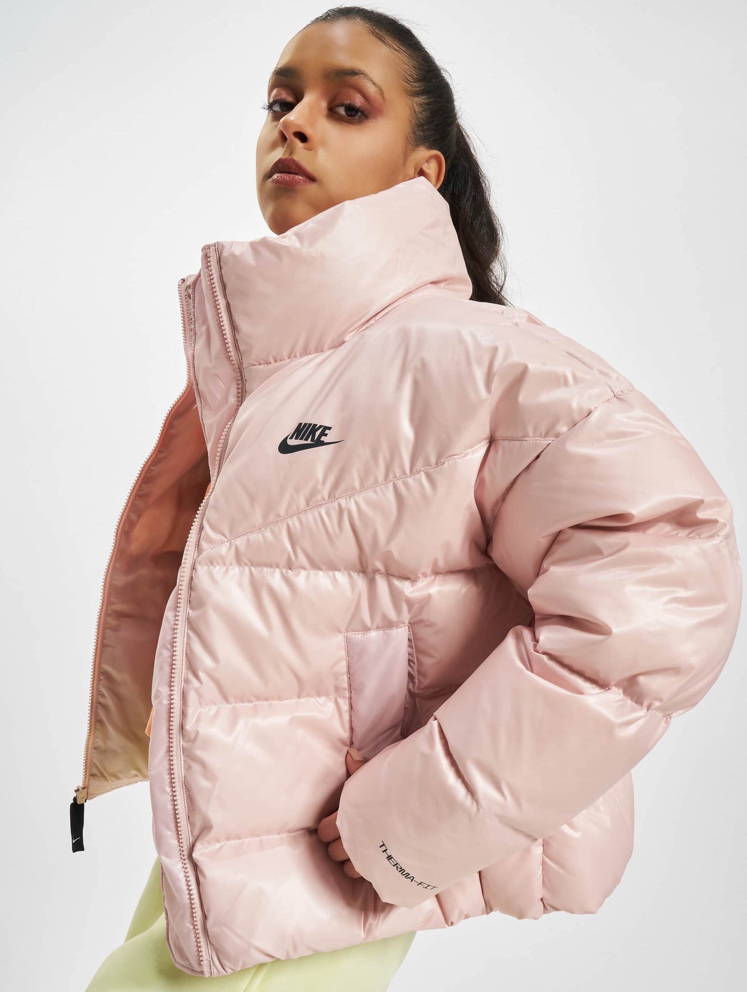 Nike city hotsell packable jacket