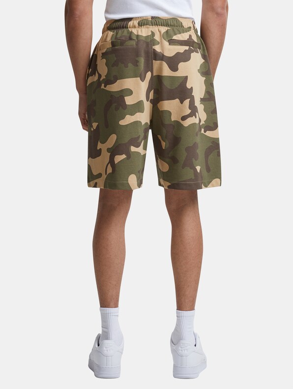 Urban Classics Easy Camo Shorts-1