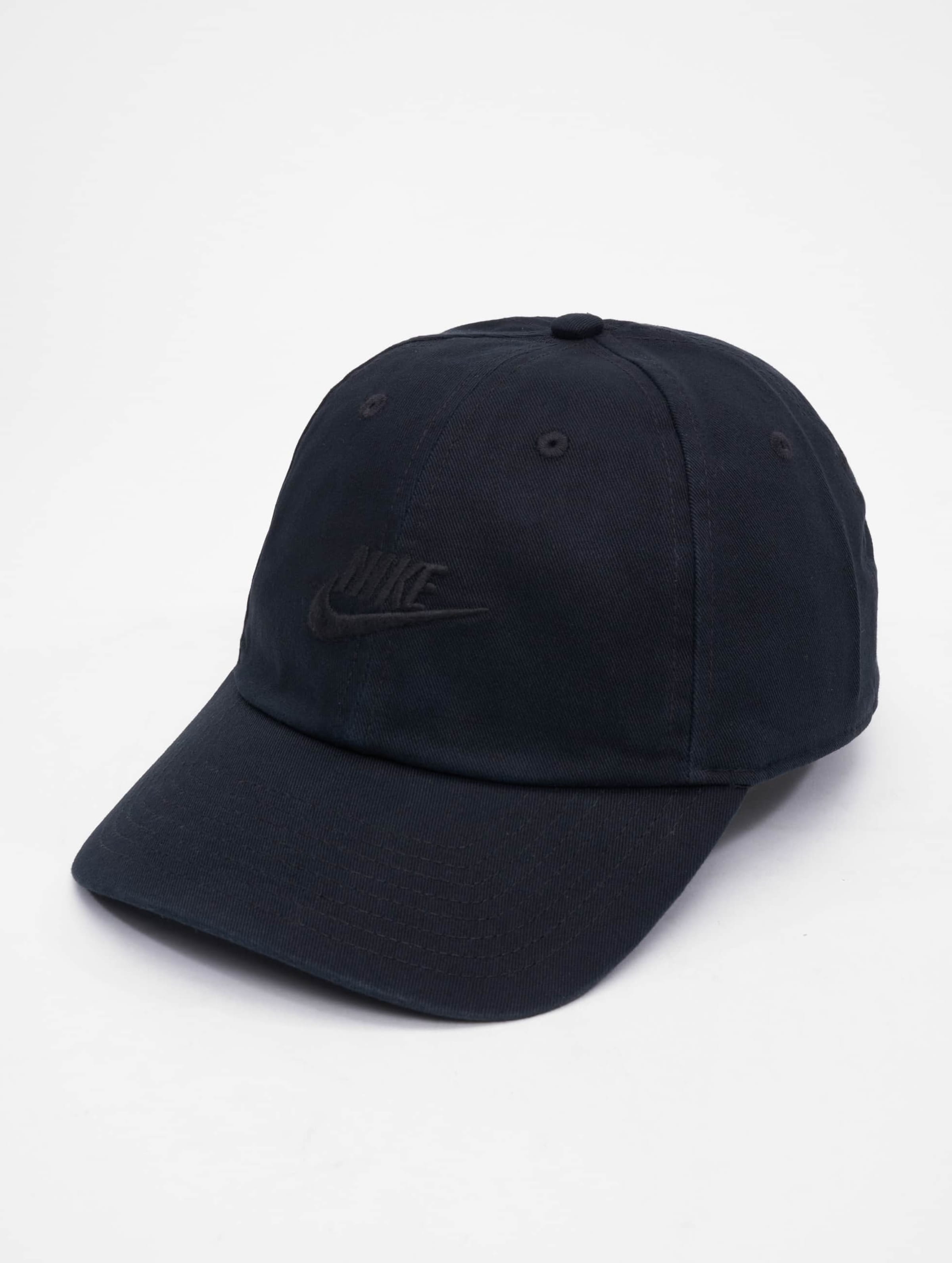 Order Nike Caps online with the lowest price guarantee