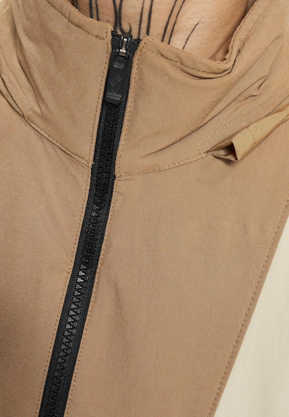 Windbreaker-3