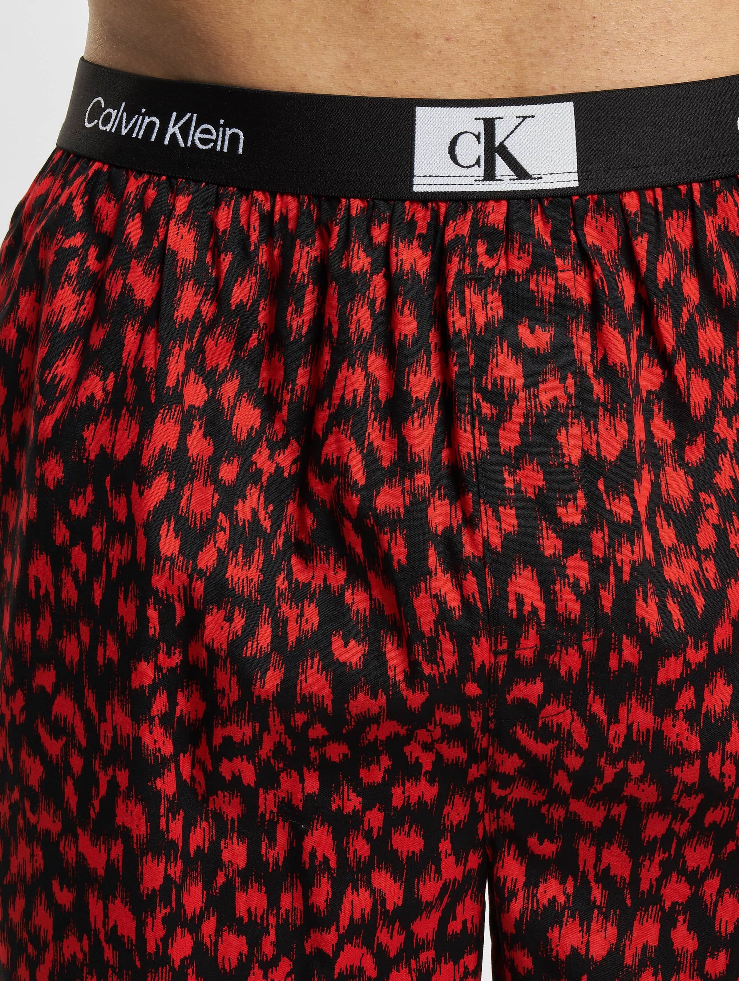 Red and black calvin deals klein boxers