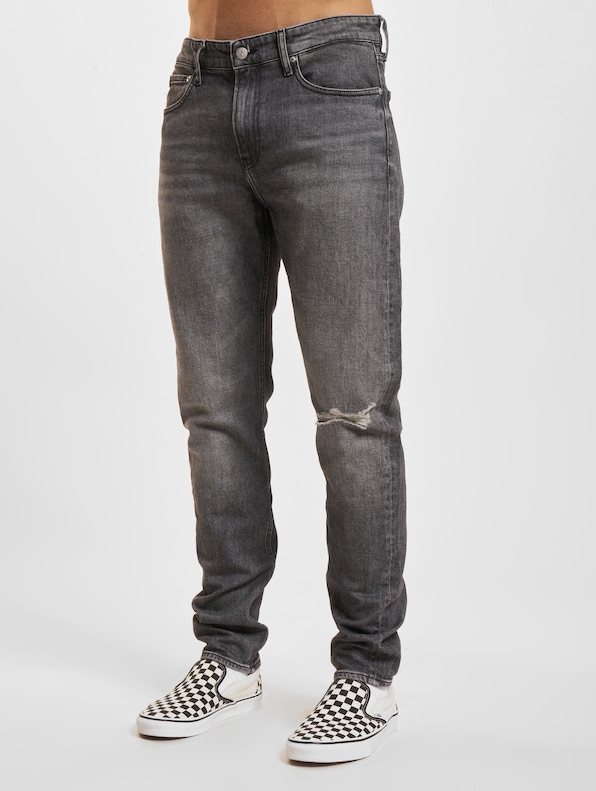 Slim Tapered Fit-2