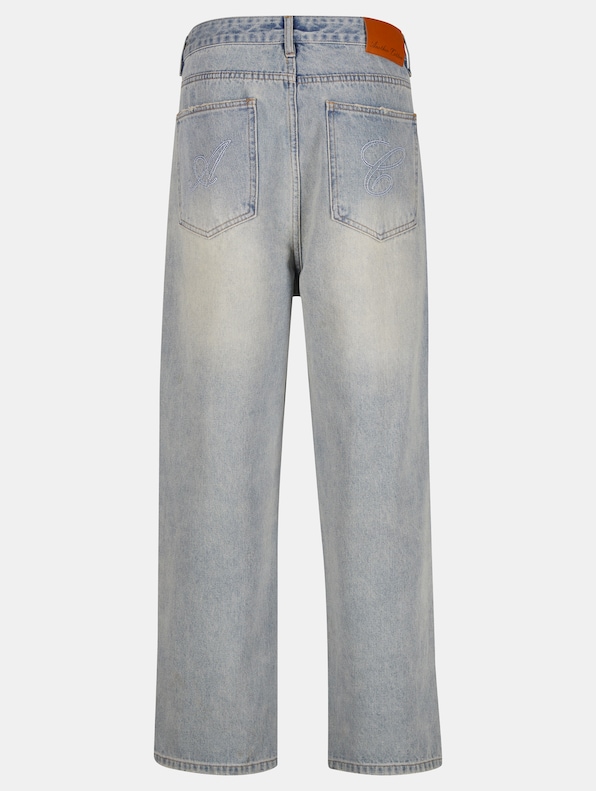 Loose Fit Jeans-5