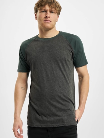 Raglan Contrast