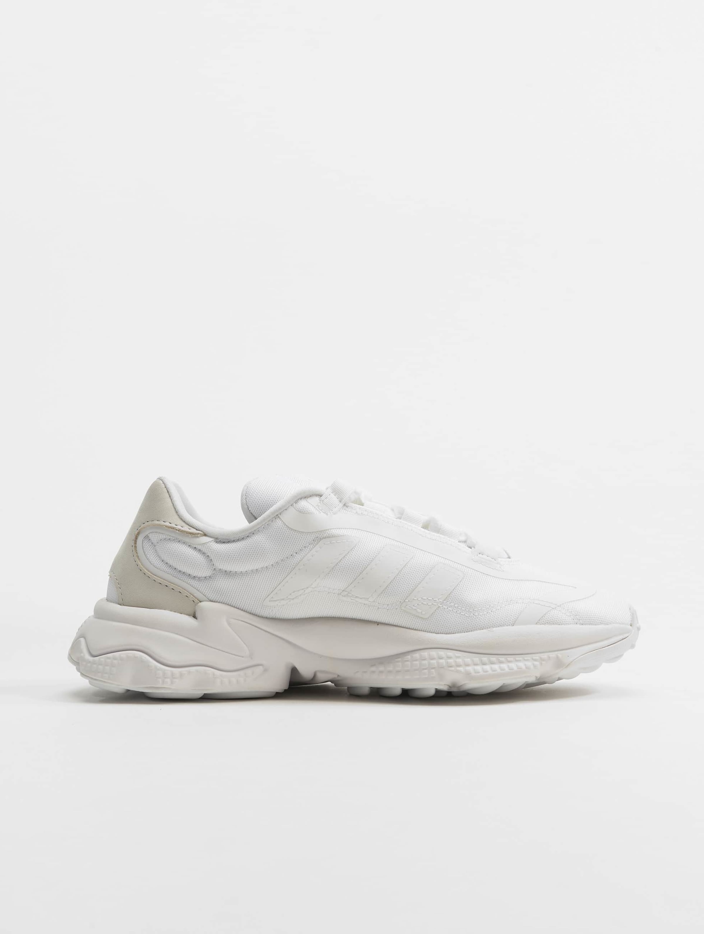 Adidas originals clearance ozweego triple white