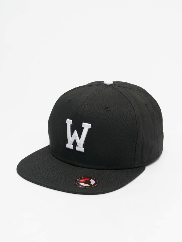 W Letter-0