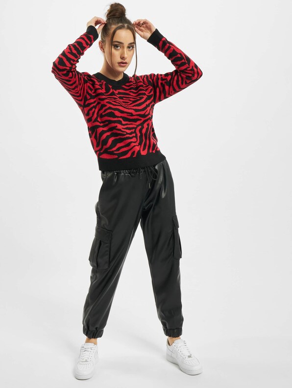 Ladies Short Tiger -3