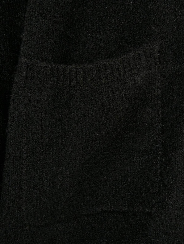 Ladies Chunky Fluffy Knit -3