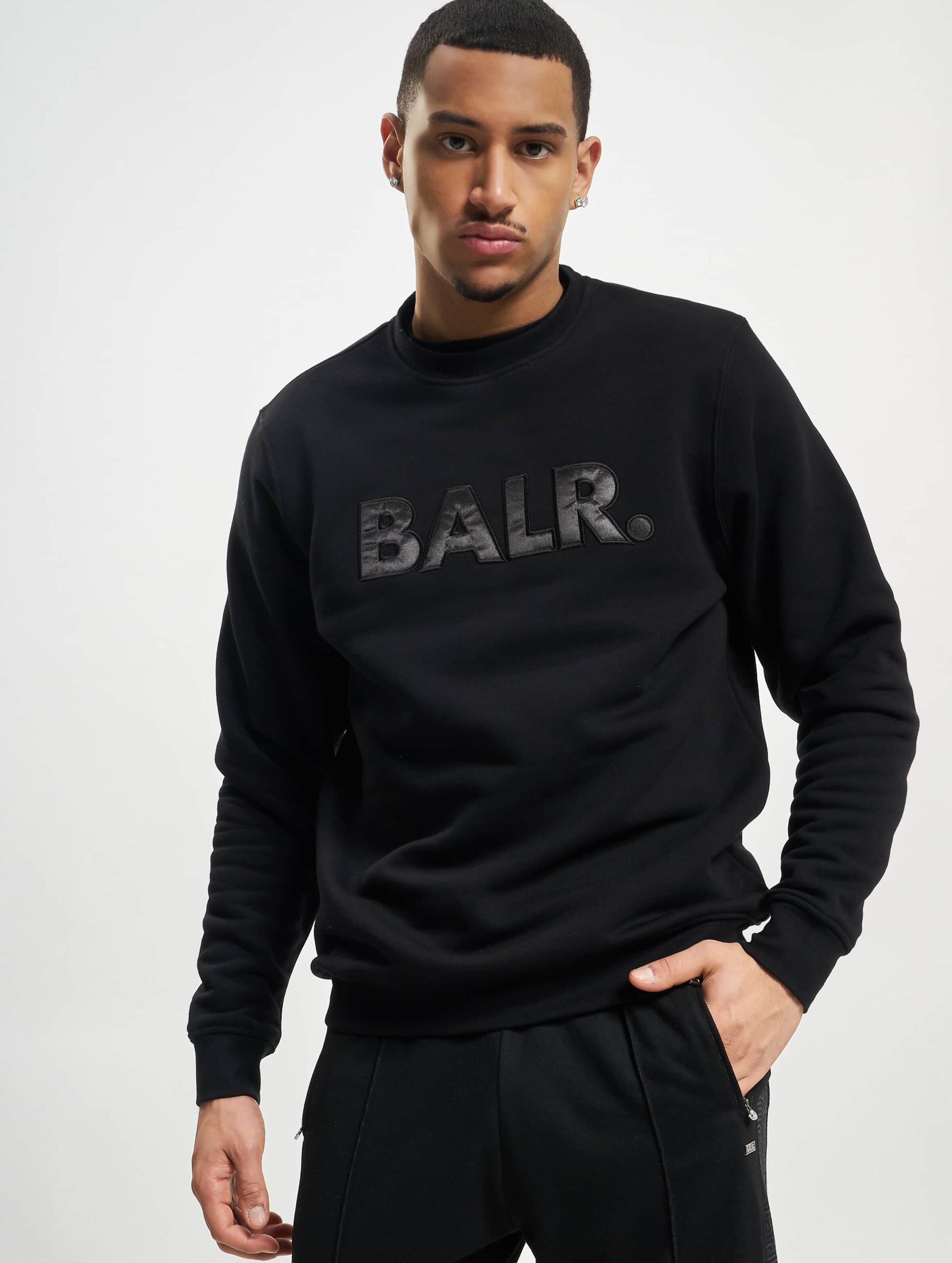 Olaf Straight Satin Embro Crewneck