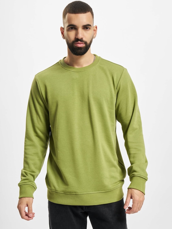 Basic Terry Crew-2
