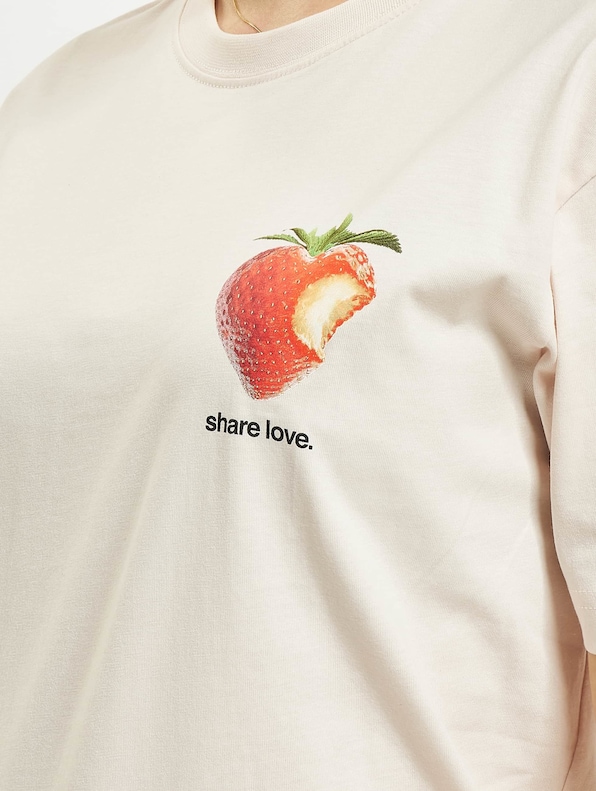 Share Love-3