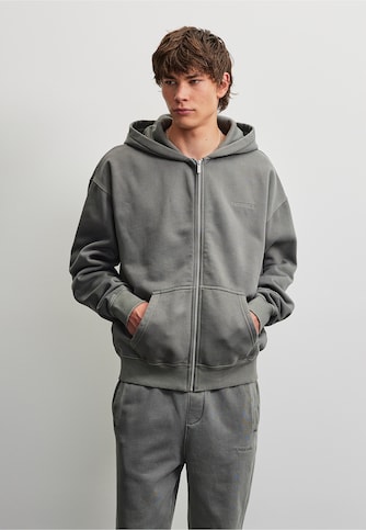 Logo Oversized