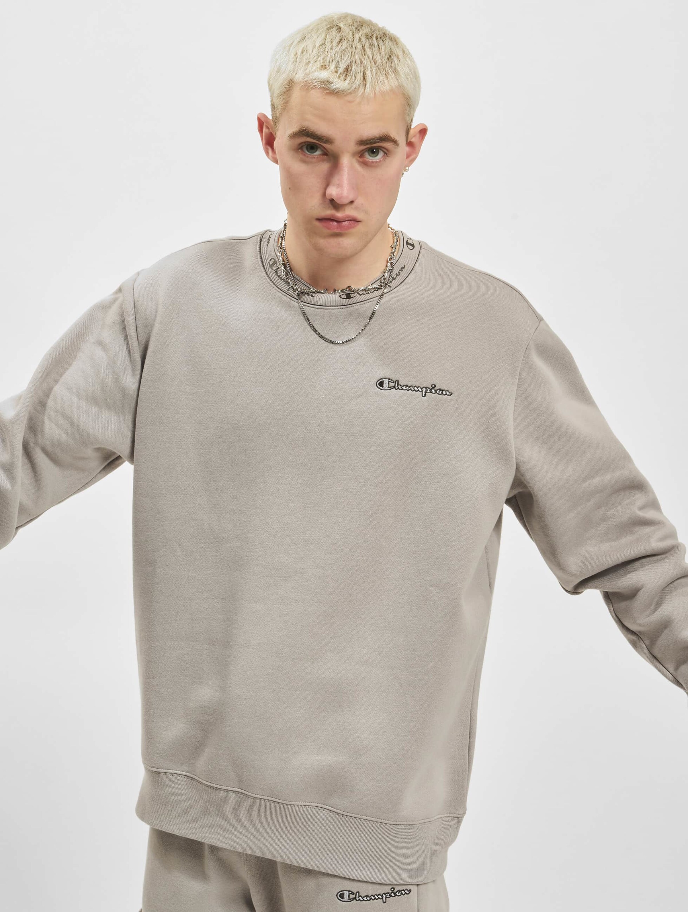 Champion uo exclusive script online logo mock neck sweatshirt