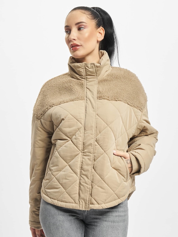 Ladies Oversized Diamond Quilt -2