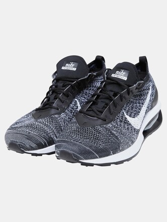 Air Max Flyknit Racer
