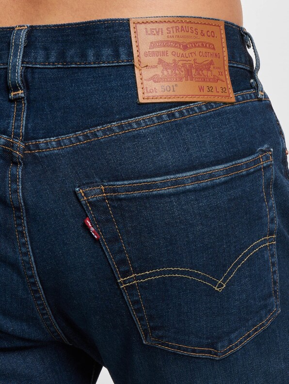 Levi's® Straight Fit Jeans-3