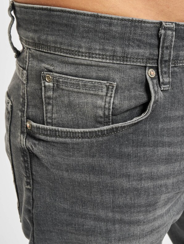 Denim Tapered Regular Straight Fit-5