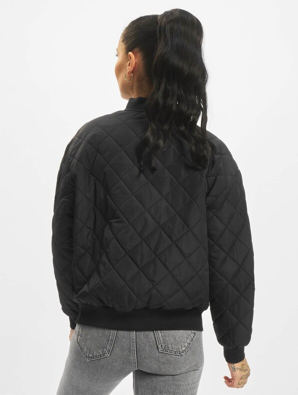 Ladies Oversized Diamond-1