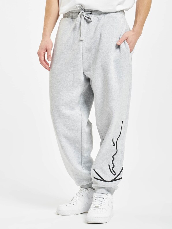 Signature Retro-3