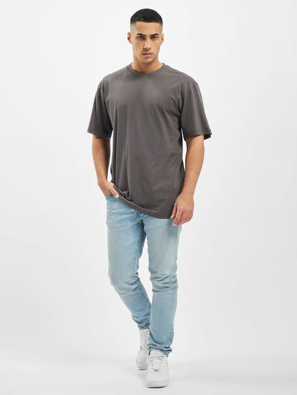 Tall-3