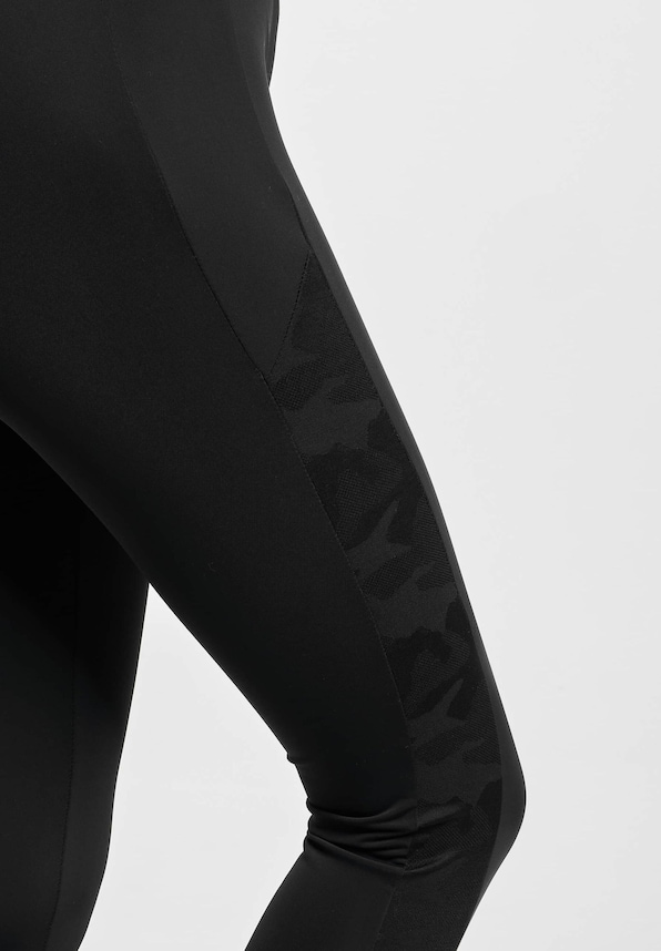 Jacquard Camo Striped-2