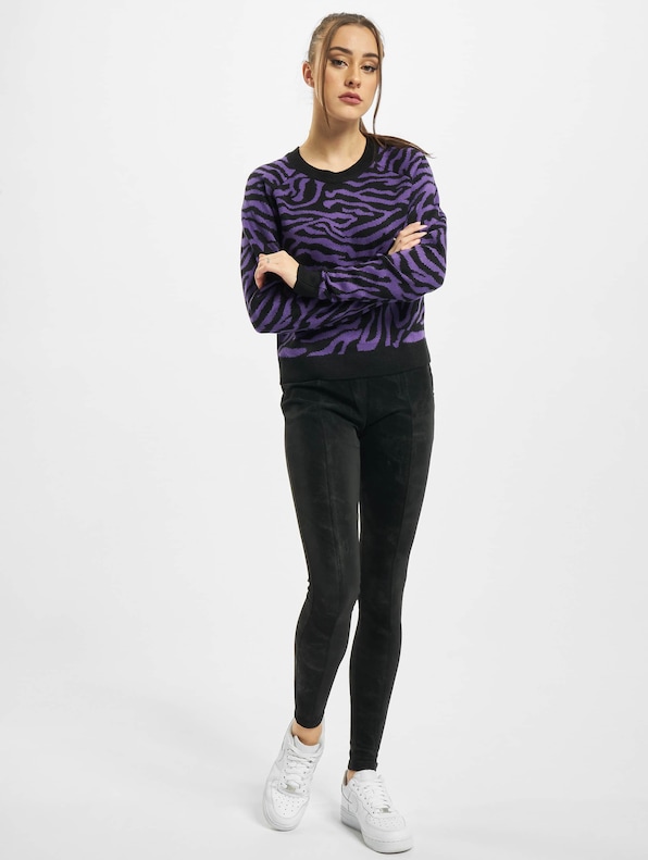 Ladies Short Tiger-3