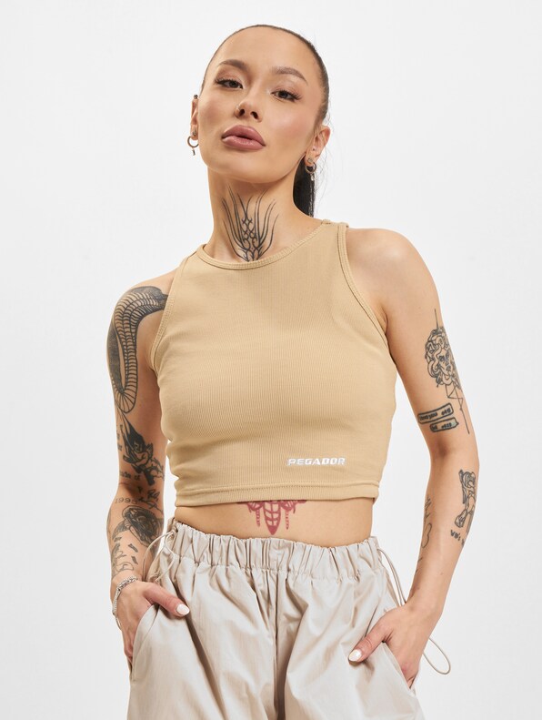 Ayla Crop-2