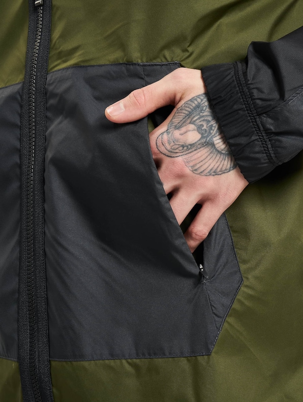 Nike Woven Transition Jacket Green/Smoke Grey/Safety-5