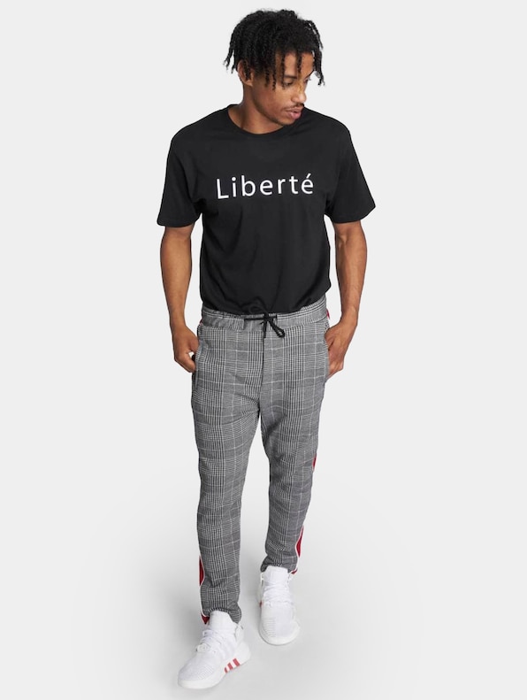 Liberté-4